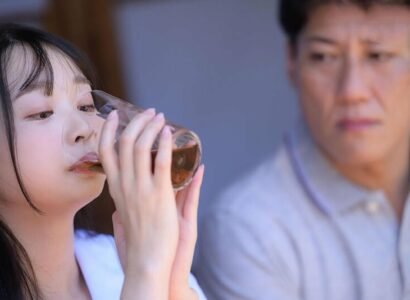 Chú sung sướng gạ tình cháu bằng cách dùng thuốc kích thích