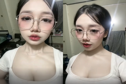 Clip nóng bỏng cô nàng TikTok da trắng gợi cảm mặt xinh như mộng