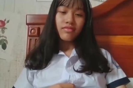 Sinh viên đam mê tình ái được khám phá cảm xúc mãnh liệt